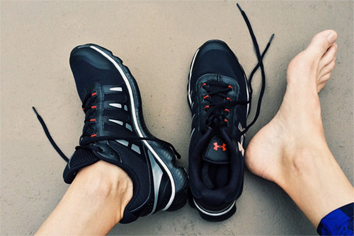 healthy feet in trainers